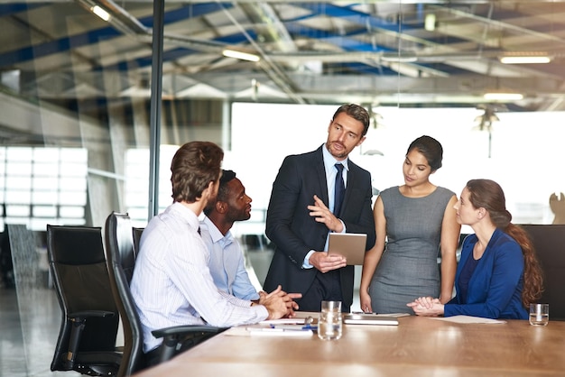 競争戦略と市場分析